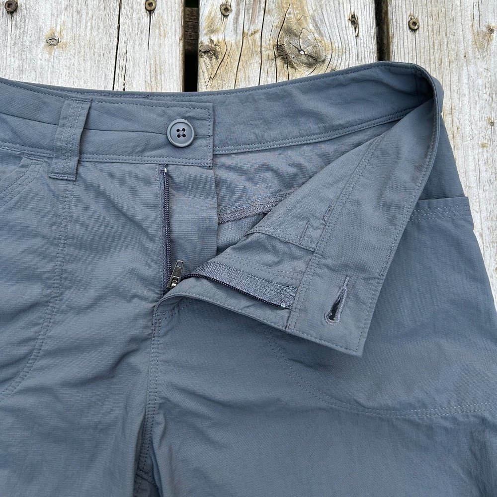 Mountain Hardwear⎪Grey Athletic Shorts - Picture 3 of 8
